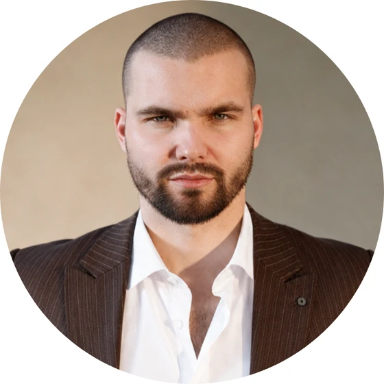 Portret: Maciej Krawiecki, Strategy